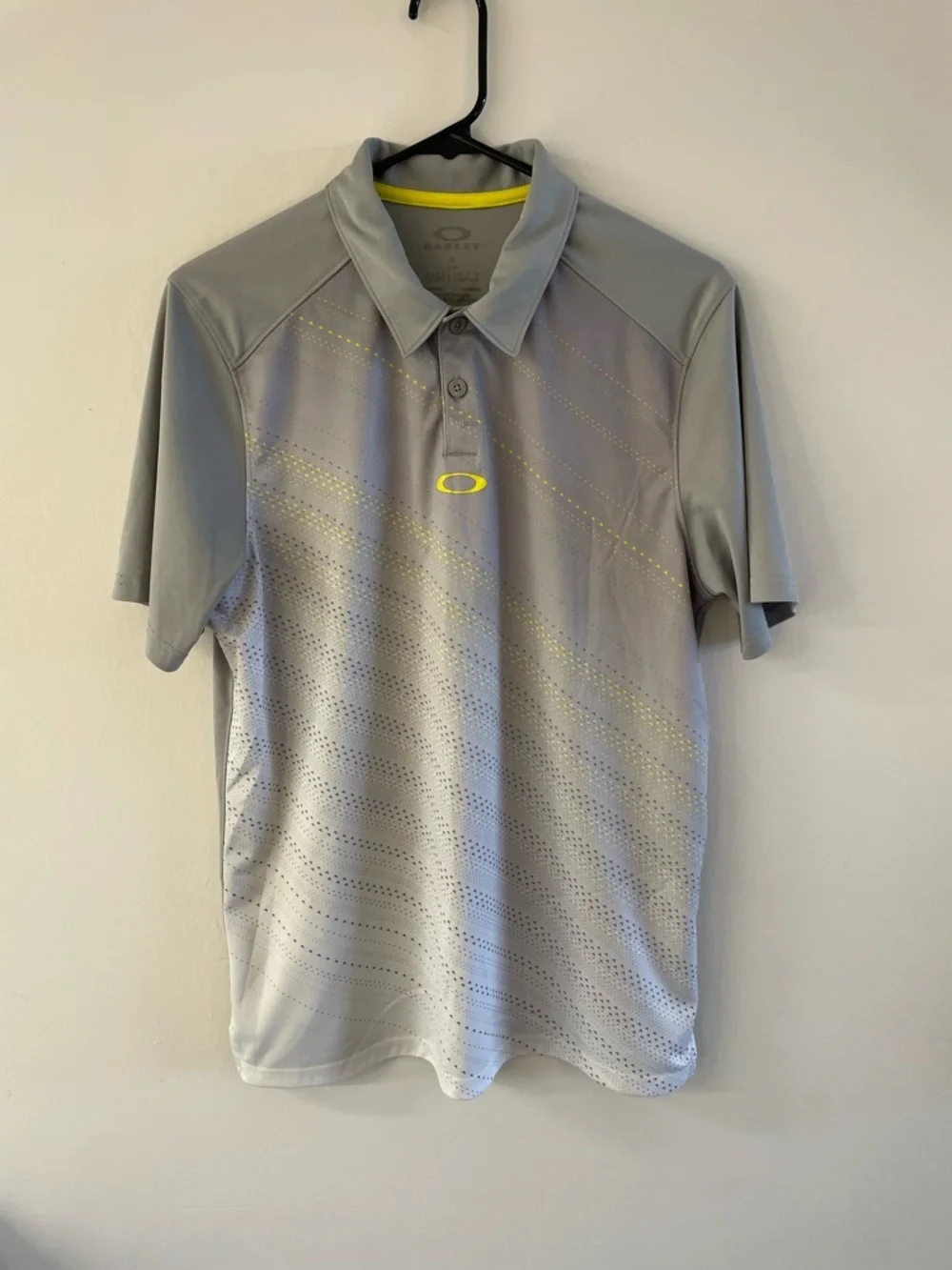 OAKLEY SENDON POLO MSRP $65 size S